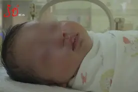 哈尔滨一垃圾桶内发现弃婴，浑身是血！孩子的妈妈已找到，就是不来领走孩子……图片