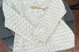 精致秀丽，繁：极具淑女范的女士钩针开衫（有编织图解）图片