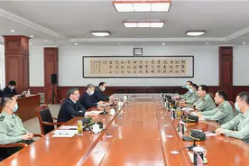 倪岳峰：不断开创军政军民团结新局面图片