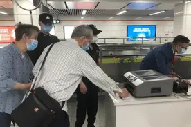 杭州地铁：即日起，可凭市民卡查验健康码图片
