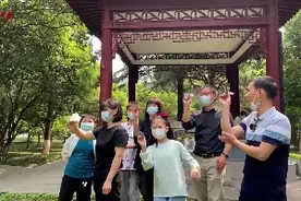 他折的纸飞机能飞24米远，这场不一样的直播课引来50万人围观图片