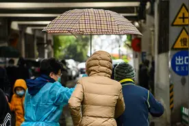 新民快评｜致敬心怀善意的“识相邻居”图片