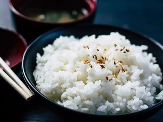 尿酸高可以吃花胶和海参吗 2026年尿酸高可以食花胶海参吗