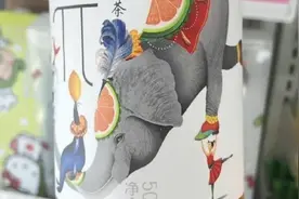 农夫山泉包装被指美化大象表演，农夫山泉回应：插画风格，无隐含含义图片