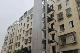 因加装电梯，房屋贬值7万余元？一楼住户愤然起诉！要求楼上业主赔偿图片