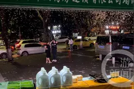 “涨水蛾”上了热搜！专家揭秘：是白蚁图片