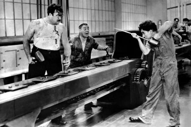 点进来感受血压升高：为什么所有网络流行语的尽头都是阴阳怪气？