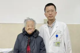 百岁老人罹患口腔癌，医生突破“超高龄禁区”切瘤图片