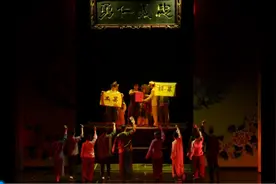 大连话剧团线上线下 奉献“红色戏剧”艺术盛宴图片