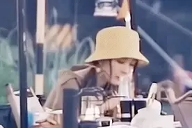 穿啥啥断货，哪怕是露营（不-愧-是-杨-幂）图片