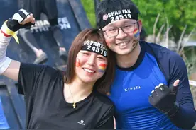 白衣芳华｜抗疫夫妻同为护士，一人转战两家医院一人驻守血透室图片