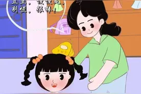 励志！重庆6岁脑瘫女孩用3年多时间学会走路图片