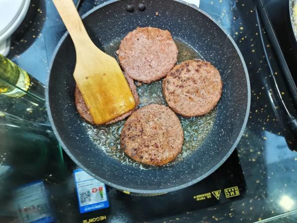 “人造蛋白”迎利好！能吃吗？好吃吗？何时能吃到？