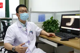 73岁老人手臂粉碎性骨折，中山开展首例肘关节置换手术图片