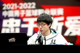 从辽篮专属到CBA“御用”，MC梁佳烁盼早日“回家”｜专访图片