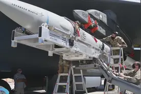 美军宣布成功试射高超音速武器图片