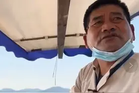 失恋男孩在西湖游船上哭泣，船工叔叔一段话火上热搜！网友：渡船也渡人图片