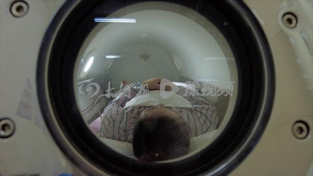 等你再次爱上我！郑州小伙写下数十万字陪护日志，记录唤醒沉睡爱人的过程