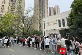 “520”领证结婚 成都彭州多举措让新人甜蜜领证图片