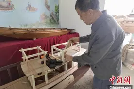 「十年@每一个奋斗的你」古稀老人“船”承初心：造船是根 文化的传承是魂图片