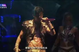 周杰伦演唱会“回忆杀”，腹肌和老歌谁更吸引人？图片