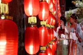 点亮夜经济｜品“十里红妆”看非遗夜市图片