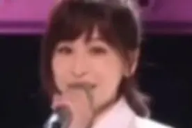 王心凌中年男粉狂买芒果股票，网友：股价有救了？