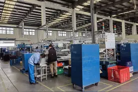 600余名员工驻厂两个月！嘉定这家汽车零部件企业闭环生产保供应图片