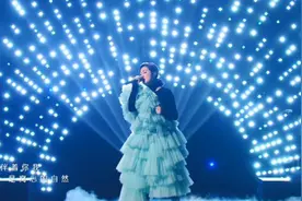 豆瓣8.0，我看一次哭一次图片