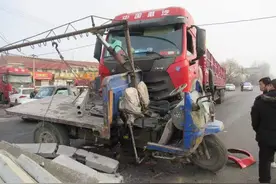 河南交警曝光5起交通事故案例，均涉及农用车图片