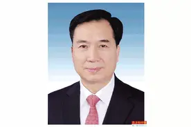 中共广东省第十三届委员会常委简历图片