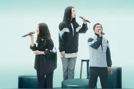 《乘风破浪》分组海报曝光，吴莫愁、黄小蕾、王心凌、吴谨言组队图片