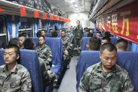 千里机动，政治工作不断线图片