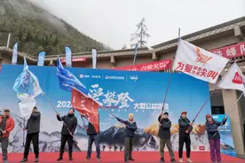 中国冰雪元年尖叫不止 等渗补水获珠峰队长青睐图片