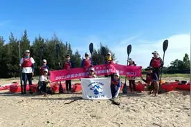 乘风破浪的少年！划艇横渡琼州海峡，最小仅10岁图片