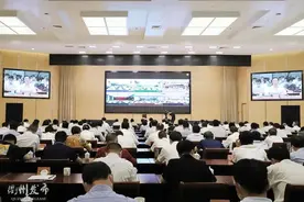 高屹：尽非常之责行非常之策建非常之功 全力以赴打好经济稳进提质攻坚战图片