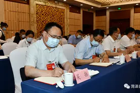 党代表的笔记本上都记了啥重点？图片