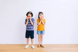 这个儿童节，和孩子一起聊聊穿衣与风格图片