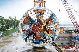 “龙鲤”入井蓄势待发，两湖隧道工程建设按下“快进键”图片