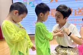 超暖“六一”乃园幼儿园定制勋章礼物给孩子们图片