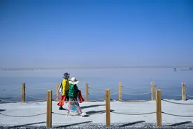 青海茶卡盐湖“天空之镜”景区6月向全国游客免费开放图片