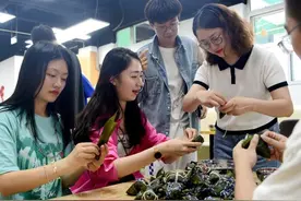 粽子里的秘密图片