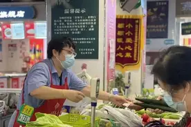 “便宜又新鲜！”杭州大姐的菜摊冲上热搜，这么辛苦却不为赚钱？图片