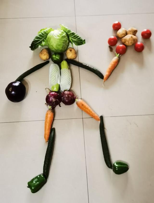 用暖心蔬菜包“作画”，北京封控区居民“花式”打气