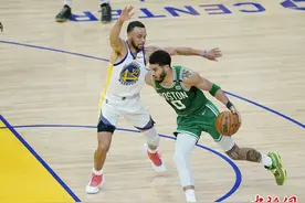 NBA总决赛：勇士1:1战平凯尔特人图片