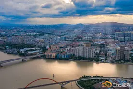 8栋研发楼全部封顶！华为广州研发中心最新进展 →图片