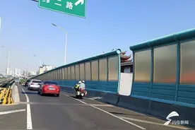 直通高考｜监考老师被堵在路上 济南交警用10分钟送达考场图片