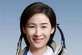 她们发光人生背后的高考故事→图片