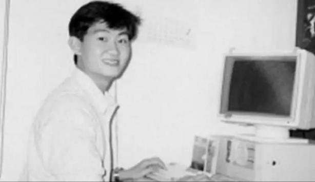 �̽���и߿���ʷ���߿���һ�죬����ӡ����������ض�������ʲô��