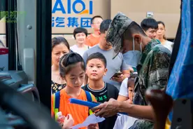 蜕变从这里开始！南国军事拓展夏令营再启航，让孩子热血一“夏”图片